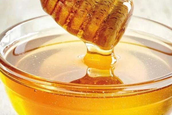 为什么假蜂蜜的销量比真蜂蜜高，是蜂蜜行业的毒瘤