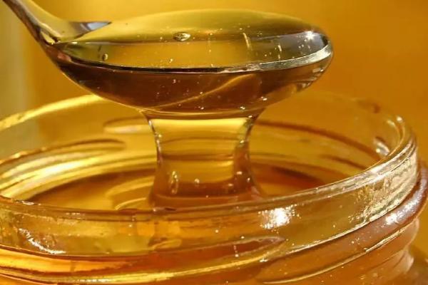 为什么假蜂蜜的销量比真蜂蜜高，是蜂蜜行业的毒瘤