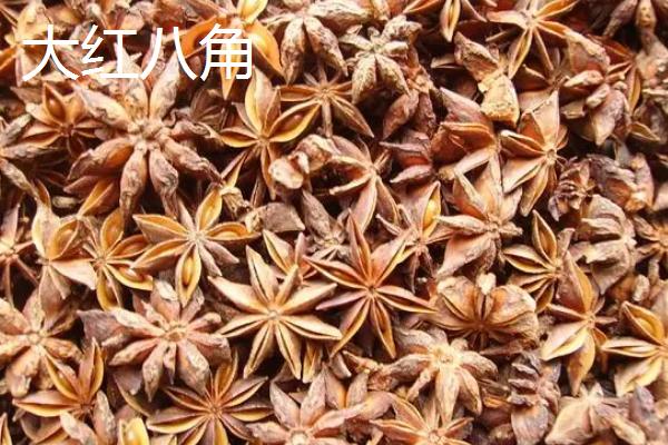 广西龙州县的特产，因盛产八角而得名