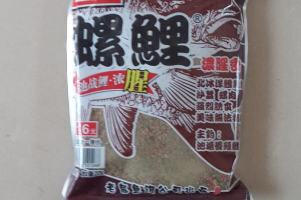 仲春钓鲤鱼用什么饵料，玉米、蚯蚓和红薯是常用饵料