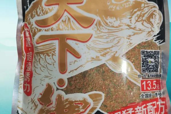 仲春钓鲤鱼用什么饵料，玉米、蚯蚓和红薯是常用饵料