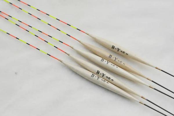 鱼漂是什么，由漂脚、漂身、漂尾三个部分组成