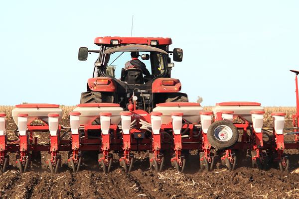 有哪些农用机械，包括拖拉机、耕整地机械、播种机械等种类