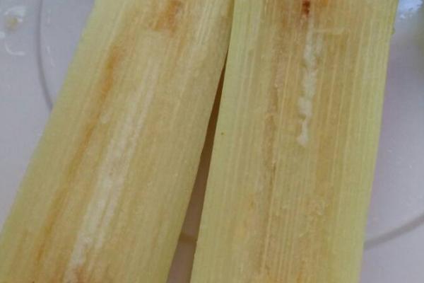 甘蔗外面红了还能不能吃，只是轻微开始变红则可食用