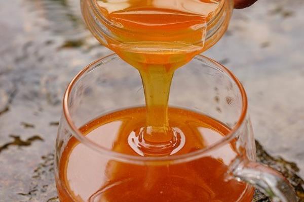 葫芦岛兴城的特产，有红崖子花生、烤明虾等