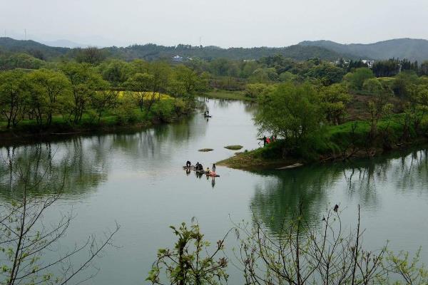 立春钓鱼怎样选钓位，根据天气温度来选择