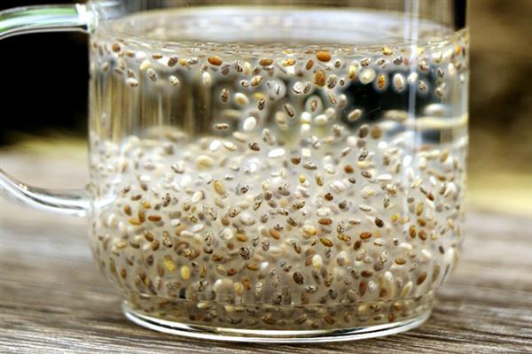 选择蔬菜农药要注意什么，以低毒、低残留的药物为宜