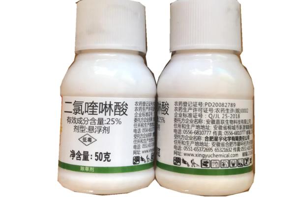 大田杂草使用除草剂时的注意事项，要防止种子与药层直接接触