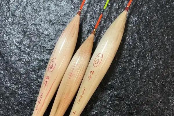 黑坑钓青鱼适合用哪种鱼漂，选择漂尾较长的鱼漂效果更佳