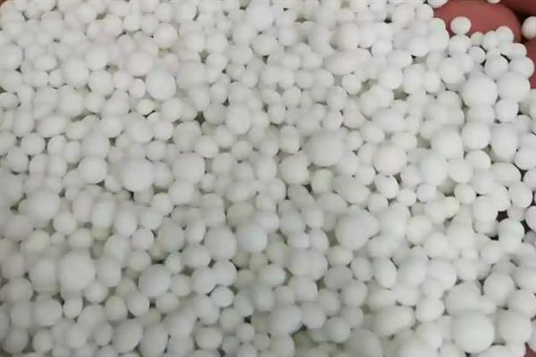 哪种肥料是复合肥，指含有两种元素或两种以上的化肥