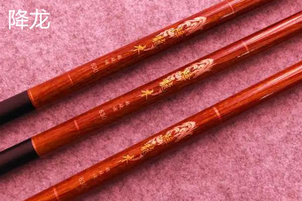 筏钓竿的适宜长度，因钓场环境、钓点鱼情而异