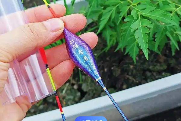 夜光漂电池能用多久，能发光十几个小时