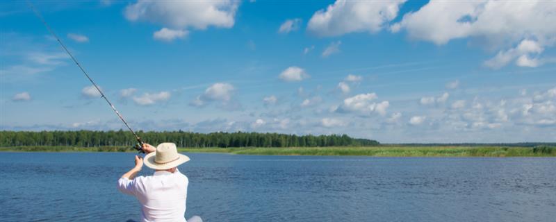 冬天钓鱼钓深还是钓浅，大多数情况下可直接钓深或钓底