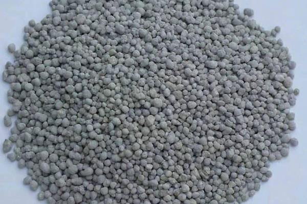 如何养殖蜀葵，春季对主干摘梢可促进分枝生长