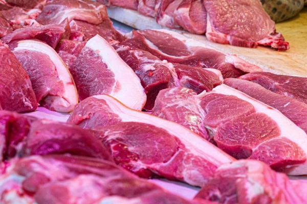 批发猪肉有什么进货渠道，屠宰场、农贸批发市场、网购平台均可进货