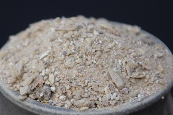 怎么自制土化肥，根据制作对象使用不同的原料
