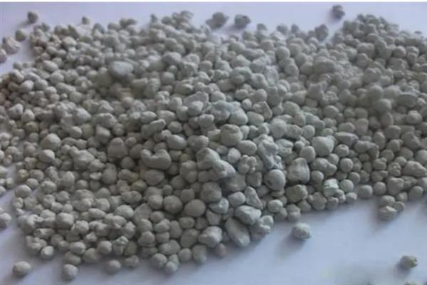给花施肥需要用什么肥料，以氮、磷、钾为主