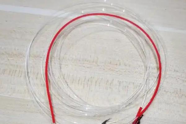 用哪种鱼竿钓黑鱼，选择7-8米的传统长竿较合适