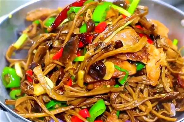 新鲜的茶树菇如何保鲜，可以冷藏或风干保存