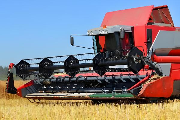 联合收割机工作堵塞原因,可能是中央搅龙堵塞所致