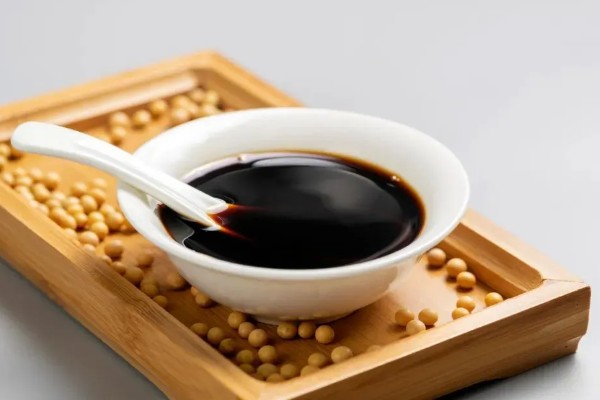 酱油可以浇花吗,可以用来浇花的