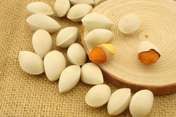 白果是哪种树的果实，白果为银杏的果实