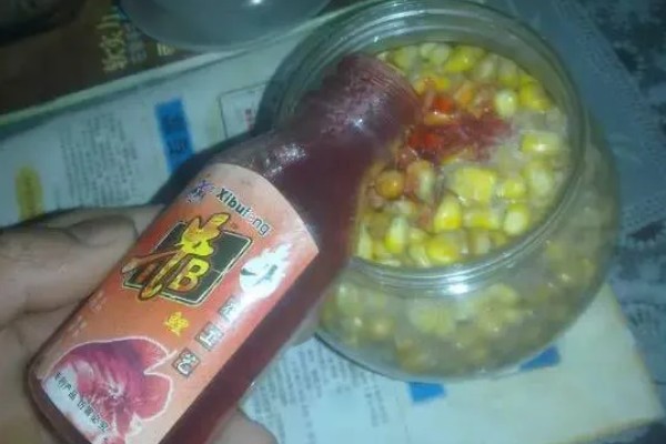 钓草鱼的适宜水深,可以在1-4米的水层中作钓