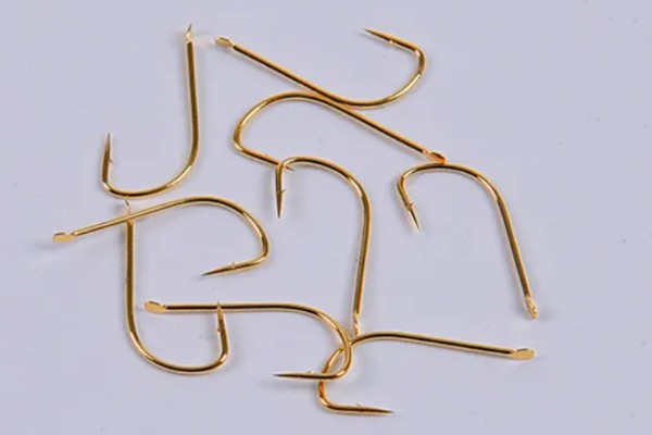 用几号金袖钩钓白条，可用2-3号金袖钩