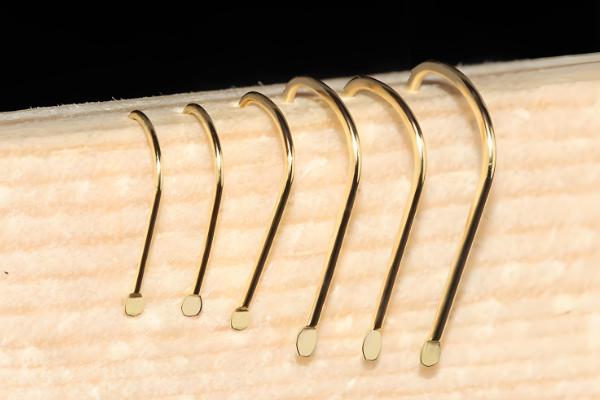 几号金袖钩最小,0.1号金袖钩小于米粒