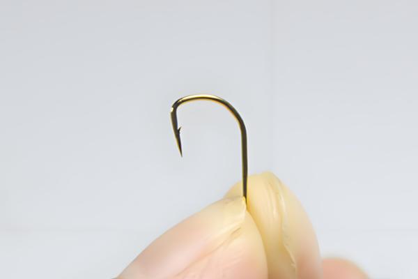 几号金袖钩最小,0.1号金袖钩小于米粒