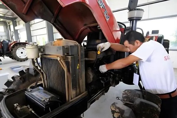 有损农机使用寿命的不良习惯，主要有以下5个方面
