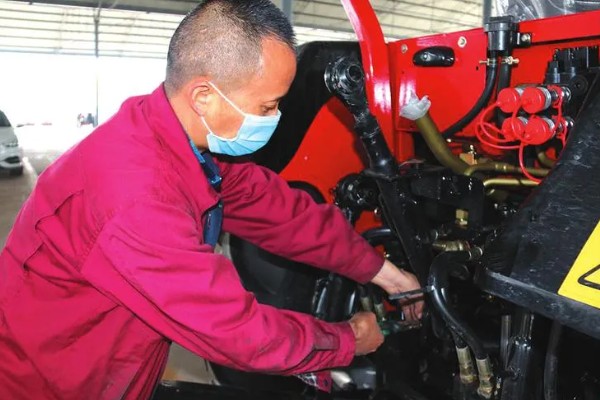 有损农机使用寿命的不良习惯，主要有以下5个方面