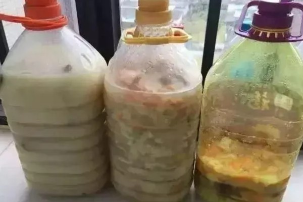 发酵的淘米水能直接浇花吗，不可以直接浇花