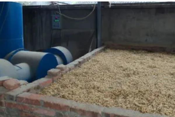 如何鉴别化肥，可以闻气味、看包装等