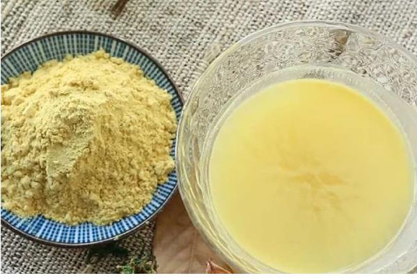 松花粉的吃法，一般是空腹服用