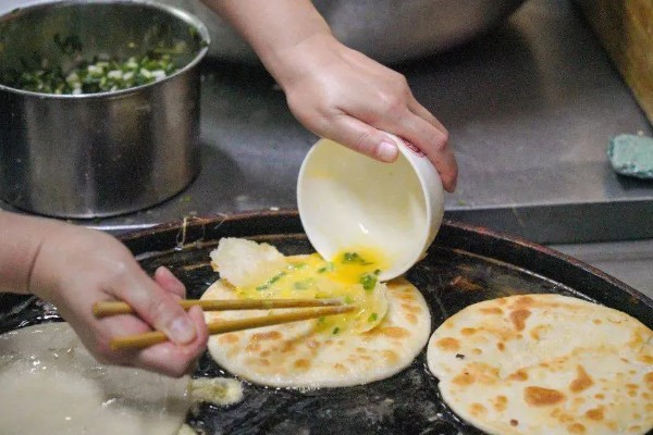 做鸡蛋灌饼生意能不能赚钱，利润可观且流动性强