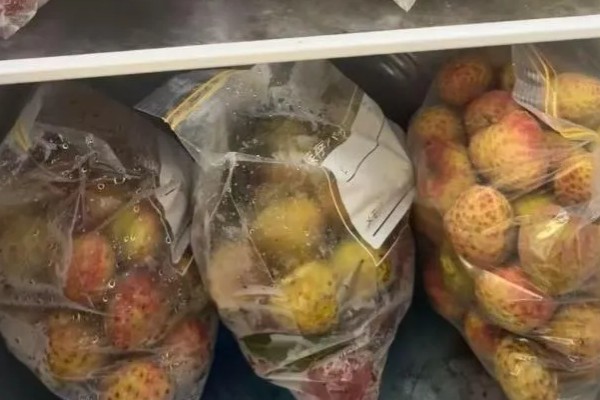 荔枝保鲜方法，可以浸入水中保存