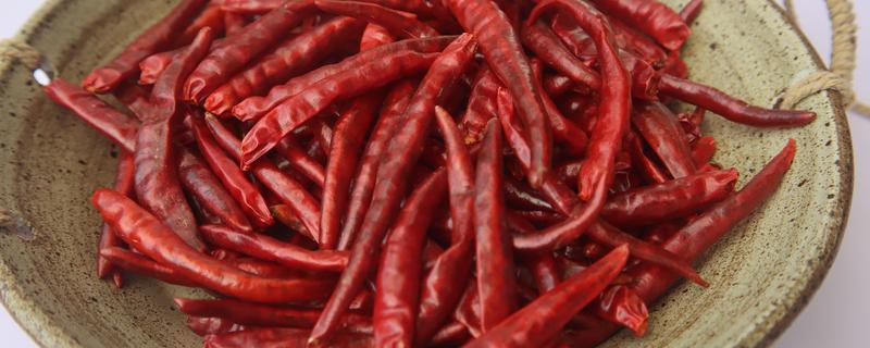 干辣椒要如何保存，注意一定要将袋口扎紧