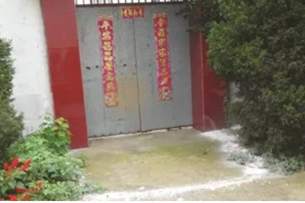 杀虫剂能不能灭杀蜈蚣，可灭杀蜈蚣、苍蝇、蛴螬等多种害虫