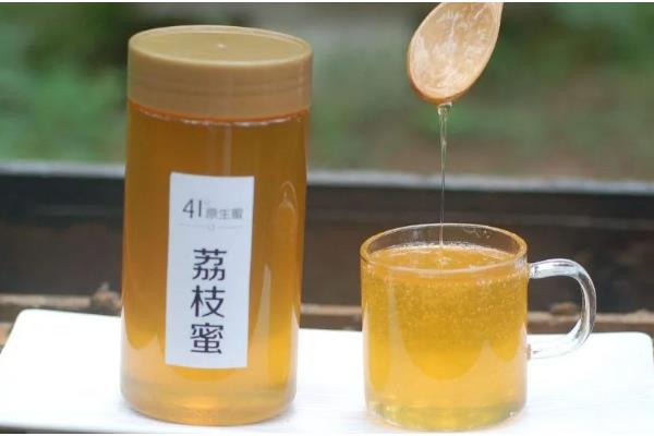 荔枝蜜的特点，颜色多呈琥珀色