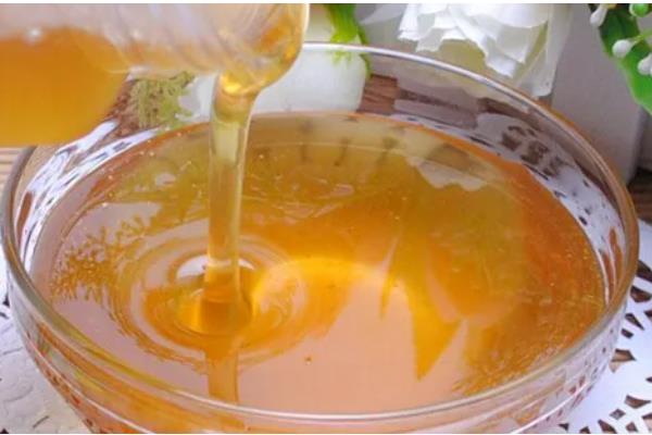 荔枝蜜的特点，颜色多呈琥珀色