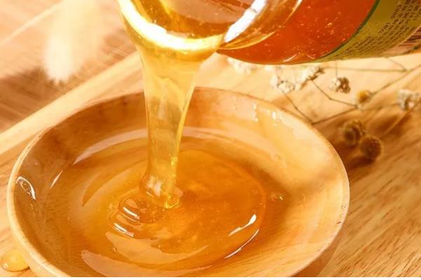 荔枝蜜的特点，颜色多呈琥珀色