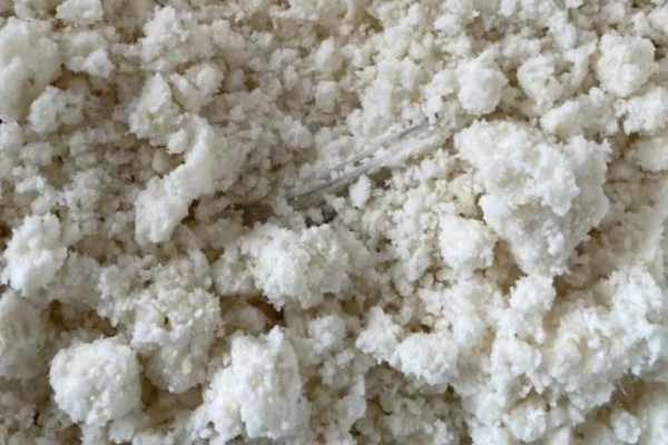 选择哪种诱饵捉野生泥鳅，米糠、麦麸、商品饵都可以使用