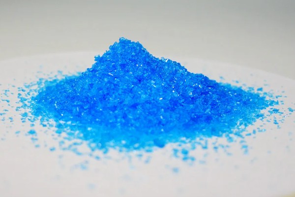 使用硫酸铜要注意什么，和硫酸亚铁混用可发挥最大作用