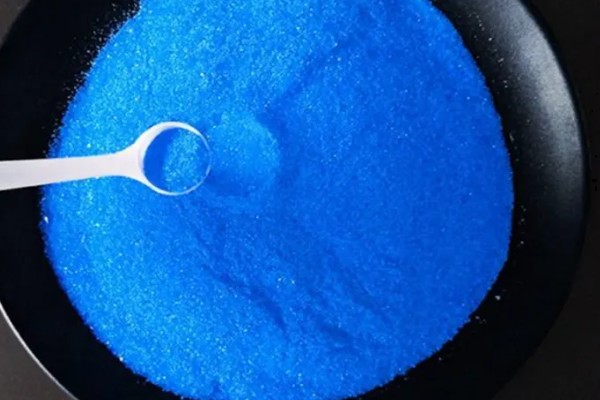 使用硫酸铜要注意什么，和硫酸亚铁混用可发挥最大作用