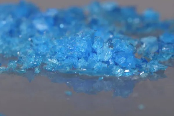 使用硫酸铜要注意什么，和硫酸亚铁混用可发挥最大作用