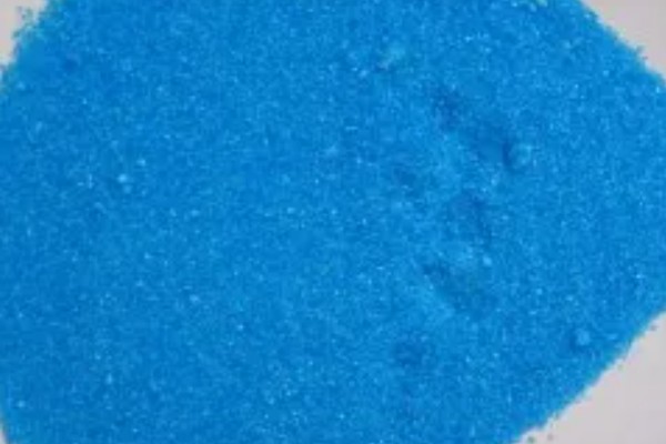 使用硫酸铜要注意什么，和硫酸亚铁混用可发挥最大作用