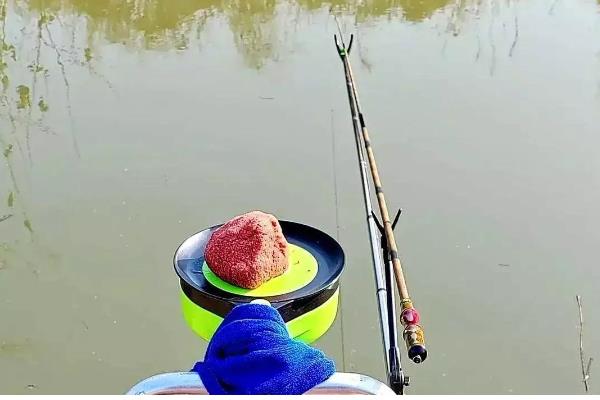 溪流竿和手竿的区别,长度与用途均不同