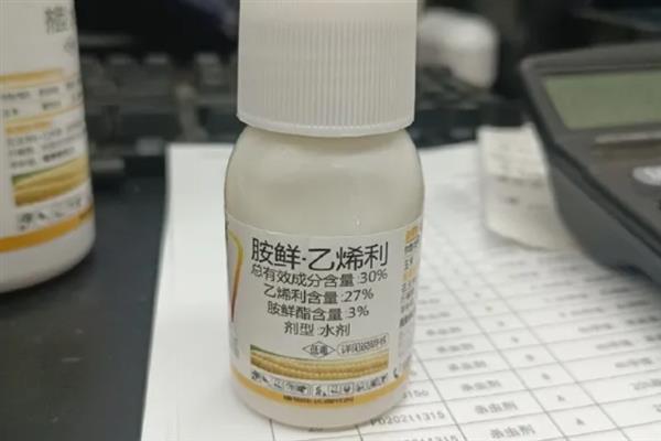 胺鲜乙烯利能和杀虫剂一块打吗，可以一块打