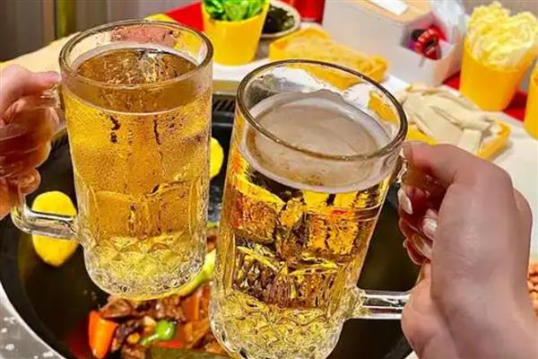 浇花用什么水，养鱼水、淘米水、剩茶水等水质都很合适